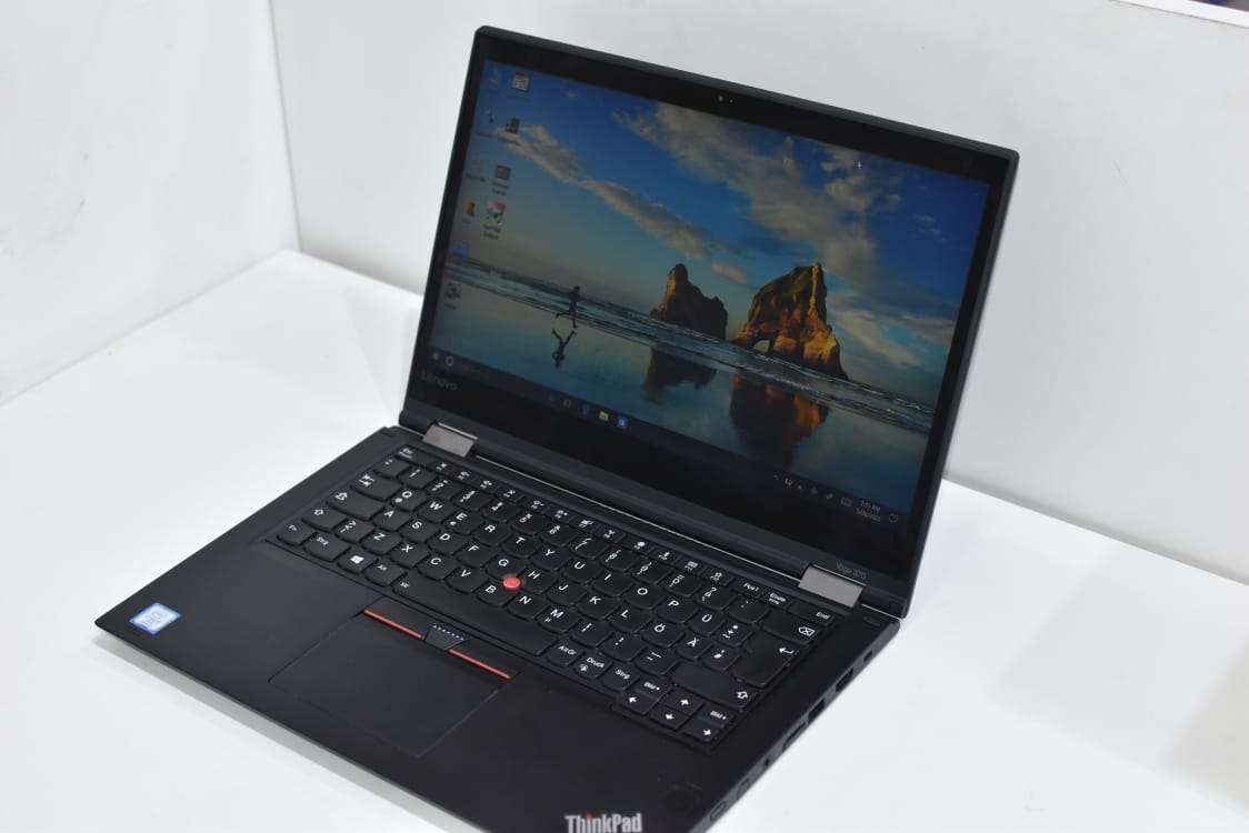 Lenovo Yoga i5 7th Generation